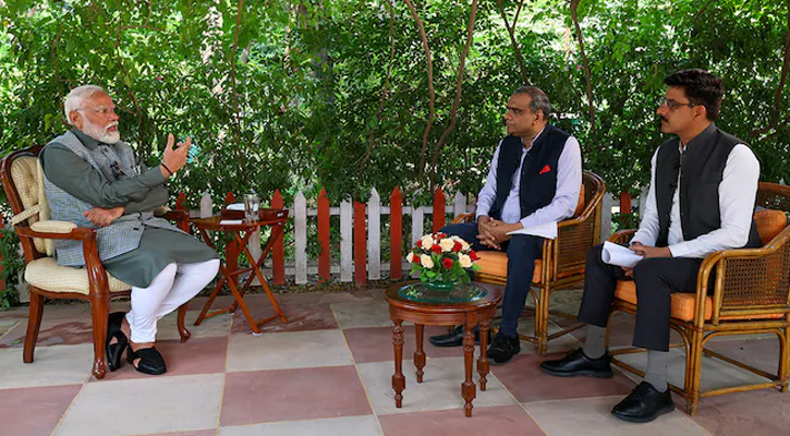 কেউ আমাকে পাগল ভাবতে পারেন, কিন্তু আমি ঈশ্বরপ্রেরিত: মোদী